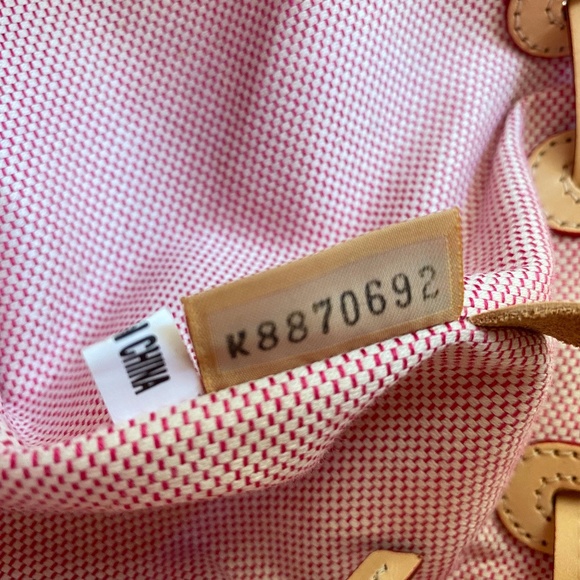 Dooney & Bourke Logo Small Chiara Bag - Picture 13 of 16